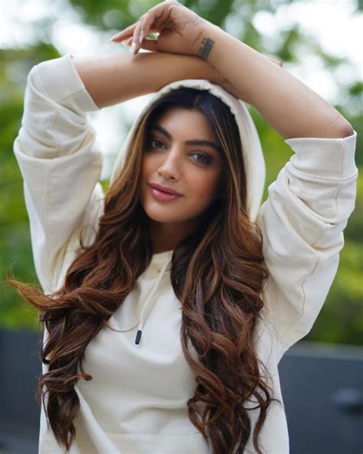 Akanksha Puri Height, Weight, Net Worth, Age, Birthday, Wikipedia, Who, Nationality, Biography