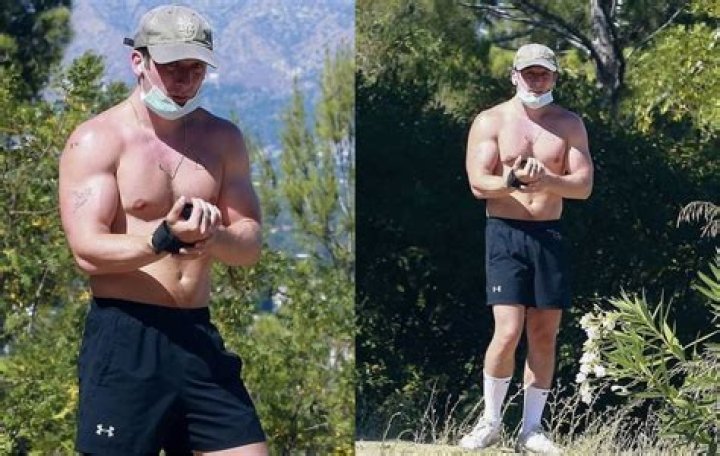 
Alex White Height, Weight, Net Worth, Age, Birthday, Wikipedia, Who, Nationality, Biography 