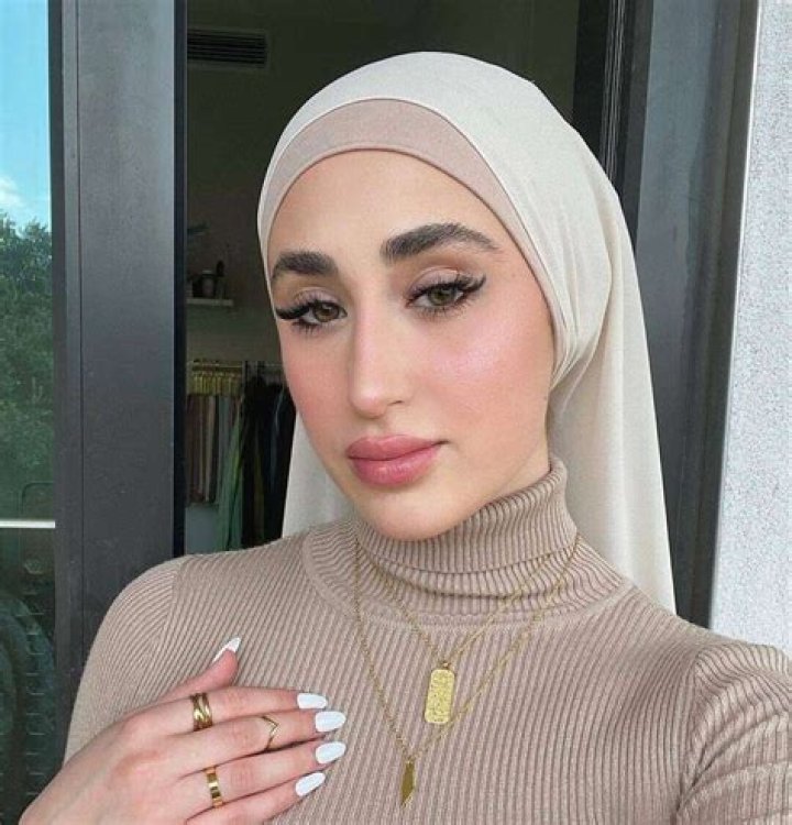 Alia Deeb Height, Weight, Net Worth, Age, Birthday, Wikipedia, Who, Nationality, Biography