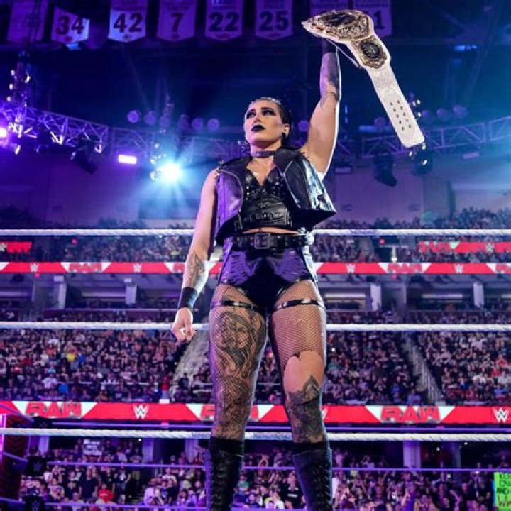 
Alice Ripley Height, Weight, Net Worth, Age, Birthday, Wikipedia, Who, Nationality, Biography 