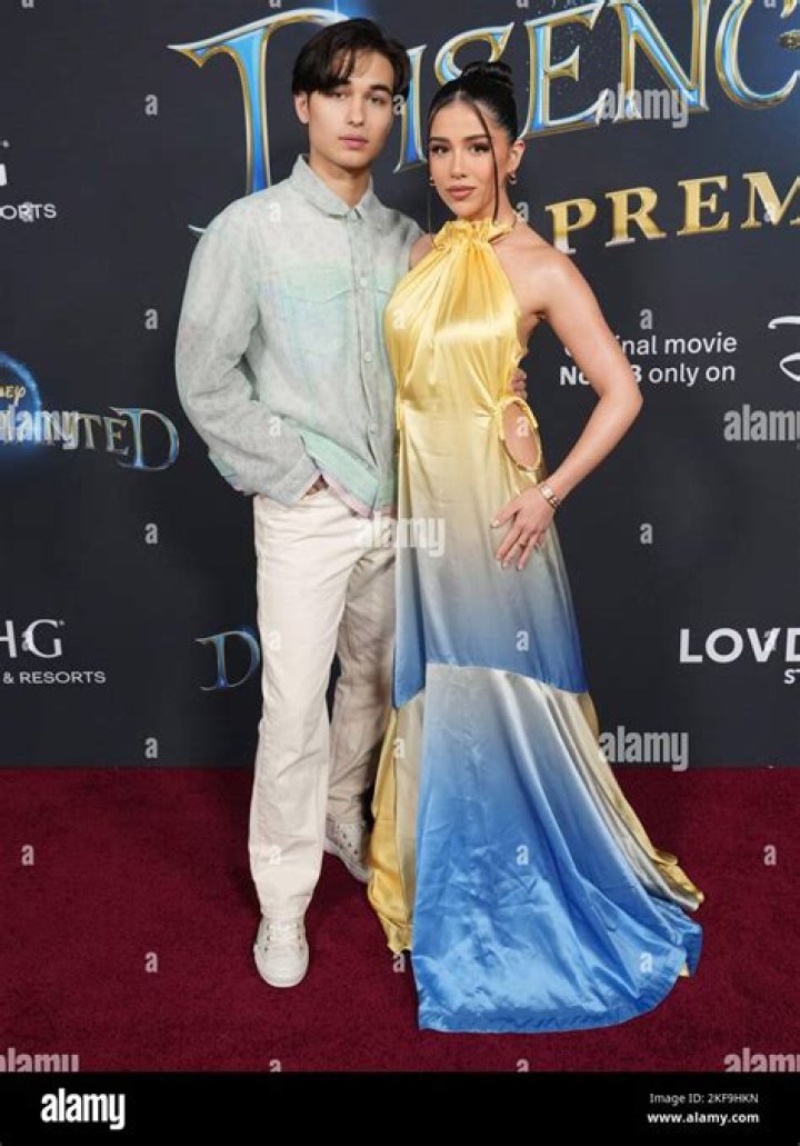 Amanda Diaz Is Rumored To Have Split With Kio Cyr As She Called Him Her Friend