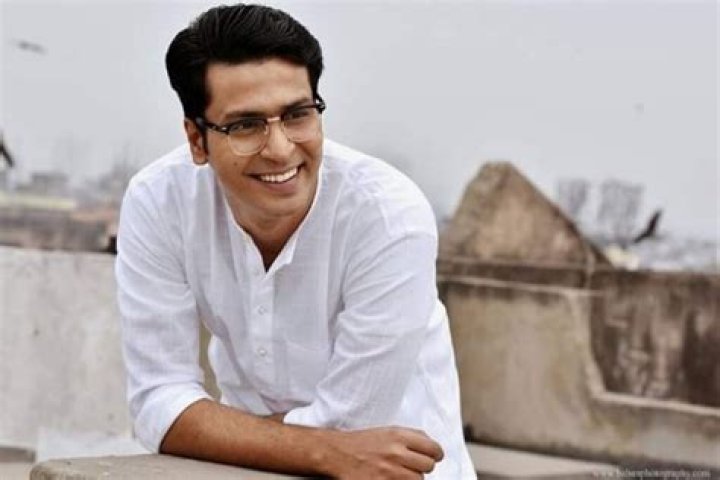 Anirban Dasgupta Height, Weight, Net Worth, Age, Birthday, Wikipedia, Who, Instagram, Biography