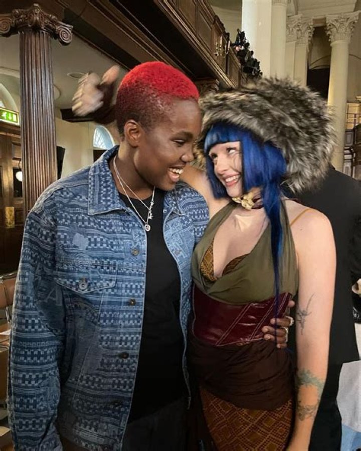 Ashnikko Height, Weight, Net Worth, Age, Birthday, Wikipedia, Who, Nationality, Biography