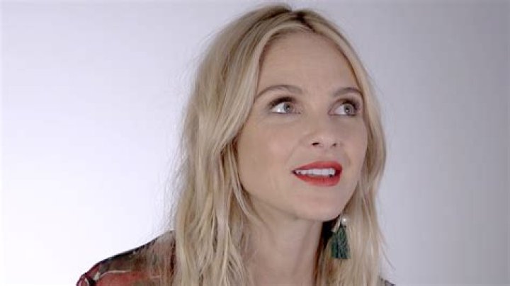 
Beau Garrett Biography: Husband, Net Worth, Height, Family 