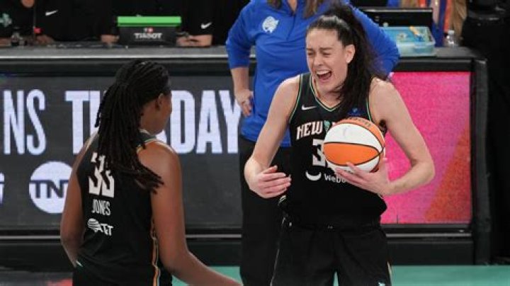 
Cam Collier Height, Weight, Net Worth, Age, Birthday, Wikipedia, Who, Nationality, Biography 