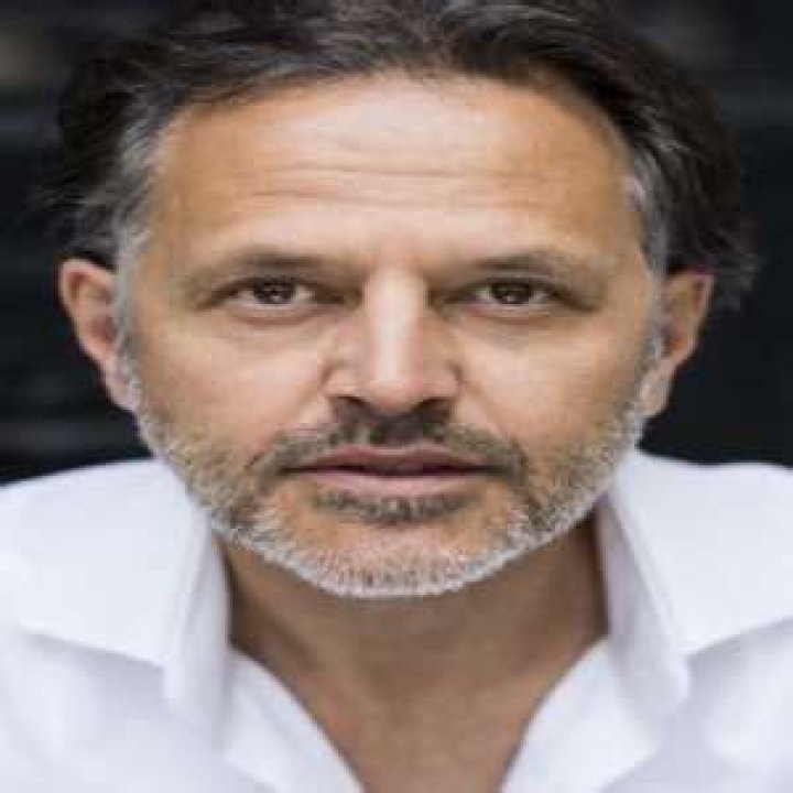 
Carlo Kitzlinger Height, Weight, Net Worth, Age, Birthday, Wikipedia, Who, Nationality, Biography 