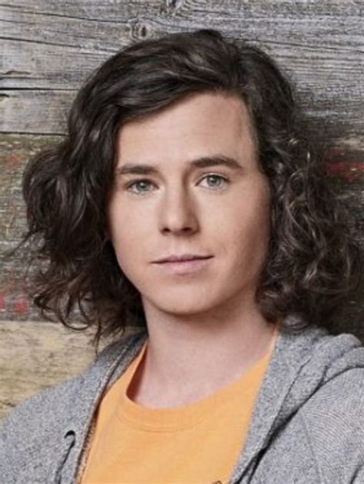 Charlie Mcdermott Height, Weight, Net Worth, Age, Birthday, Wikipedia, Who, Instagram, Biography