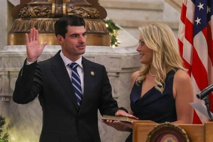 
Chelsea Strub Height, Weight, Net Worth, Age, Birthday, Wikipedia, Who, Nationality, Biography 