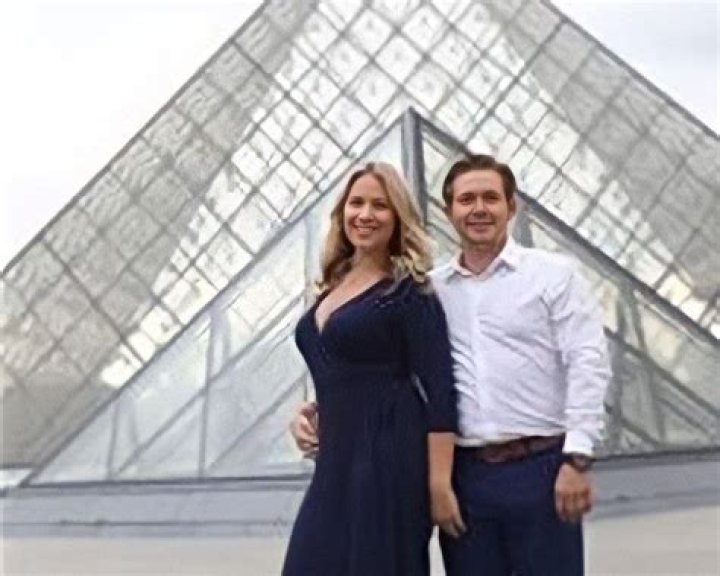 Clint Yoder is Married to Wife: Karry Stevens. Kids.