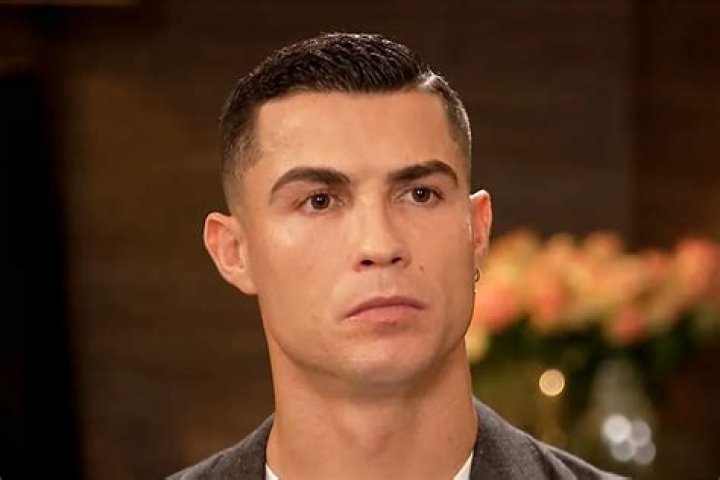 
Cristiano Ronaldo Recalls the Heartbreaking Moment He Told His Children That Their Baby Brother Died 