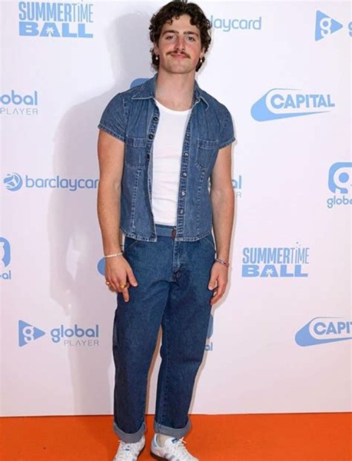 Dany Boon Height, Weight, Net Worth, Age, Birthday, Wikipedia, Who, Instagram, Biography