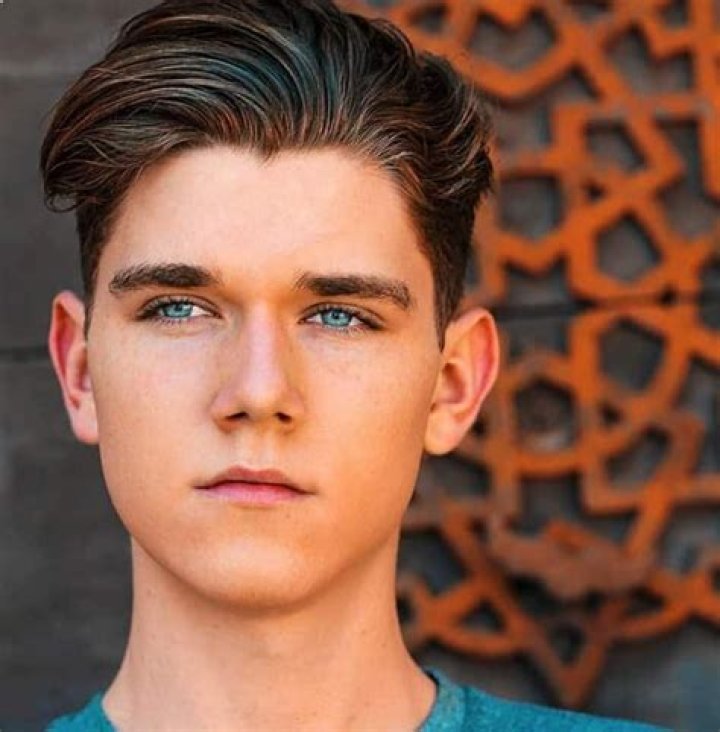Devan Key Height, Weight, Net Worth, Age, Birthday, Wikipedia, Who, Nationality, Biography