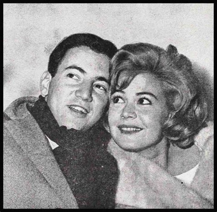 Dodd Mitchell Darin Height, Weight, Net Worth, Age, Birthday, Wikipedia, Who, Instagram, Biography