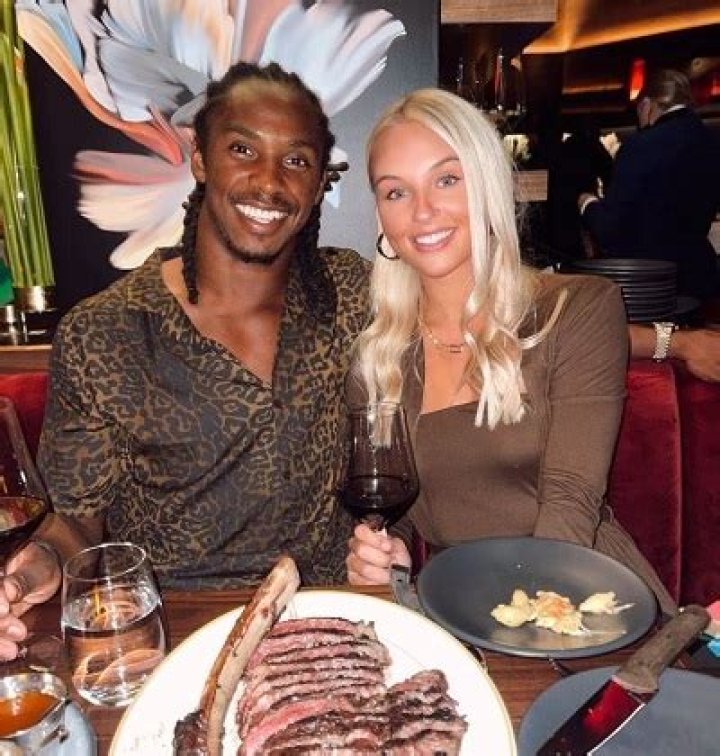 Eagles Anthony Harris Is Dating Girlfriend Paige Bieker As She Talks About Him To Carton & Roberts on WAG Wednesday