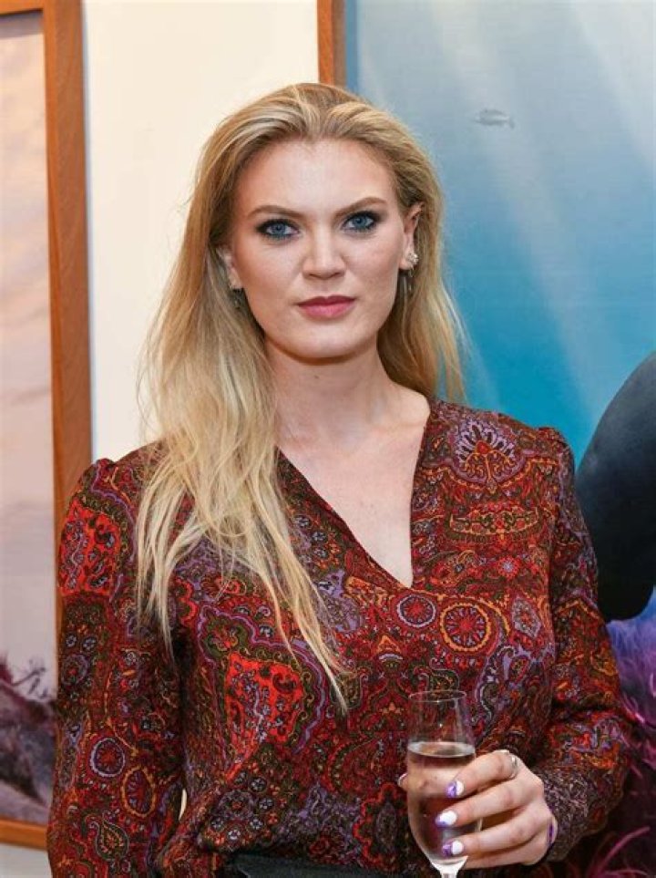 Ella Craig Height, Weight, Net Worth, Age, Birthday, Wikipedia, Who, Instagram, Biography