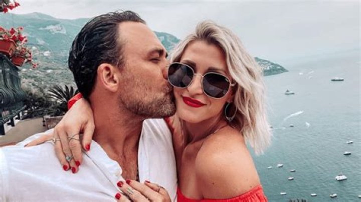 
Elle Campbell Age, Birthday, Wikipedia, Who, Nationality, Biography 