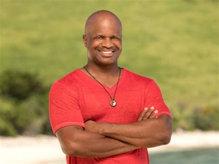 
Eric Abraham Survivor Height, Weight, Net Worth, Age, Birthday, Wikipedia, Who, Nationality, Biography 