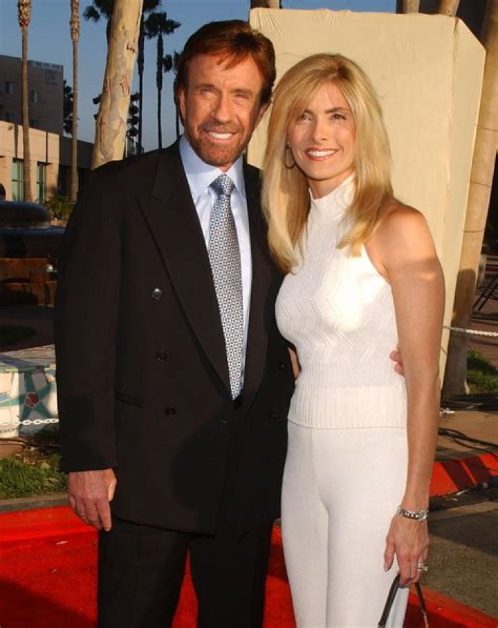 Gena O’Kelley Height, Weight, Net Worth, Age, Birthday, Wikipedia, Who, Instagram, Biography