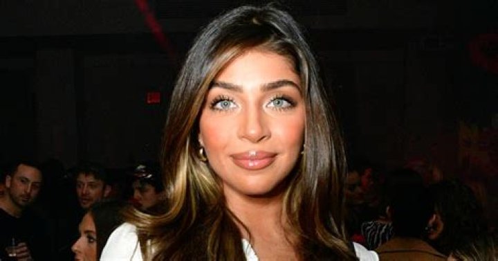 Gia Giudice Height, Weight, Net Worth, Age, Birthday, Wikipedia, Who, Nationality, Biography