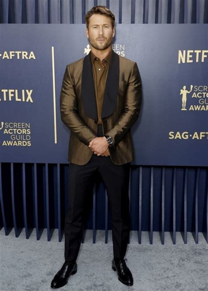 
Grayson Powell Height, Weight, Net Worth, Age, Birthday, Wikipedia, Who, Instagram, Biography 