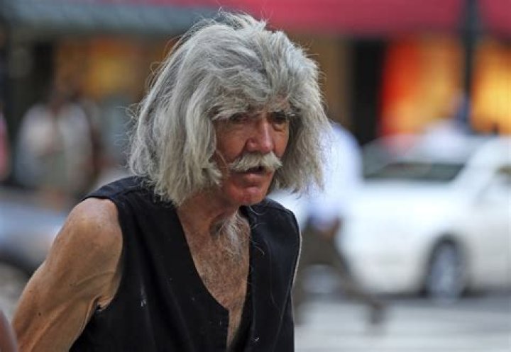 
How did Joseph Kromelis die? Chicago’s Walking Man cause of death explained 