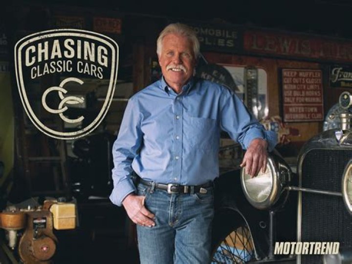 
How rich is Wayne Carini on Chasing Classic Cars? 