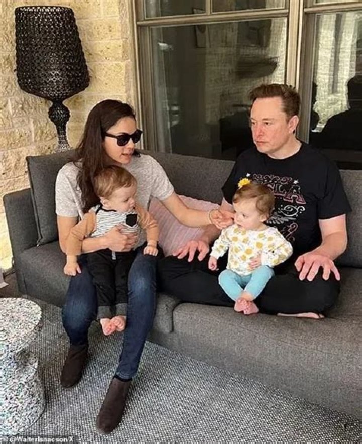 
How Tall Is Shivon Zilis? Neuralink Top Executive Pregnant With Twins Last November Details 