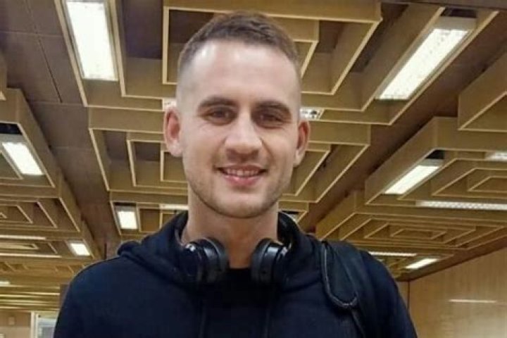 
Is Alex Hales Dating Anyone or Married? Relationship And Net Worth 