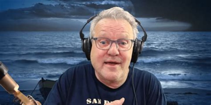 Is Mark Lowry Gay? What Did Mark Say About His Sexuality?