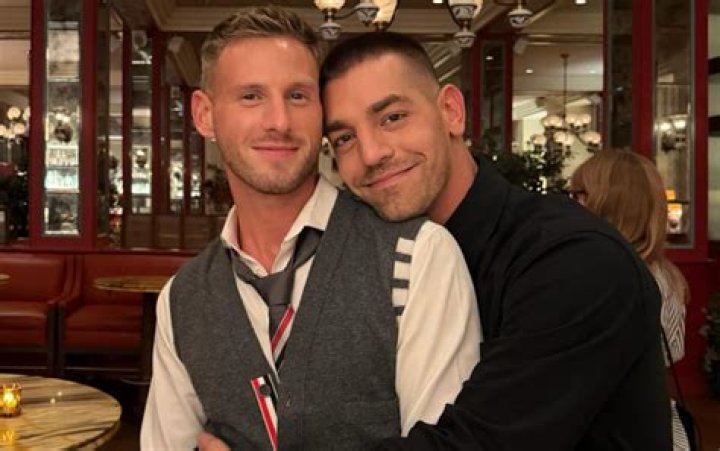 
Is Matt Rogers Gay? His Sexuality And Partner – Relationship Explored 