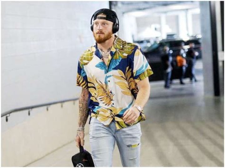 
Is Maxx Crosby Gay? Age, Height, Net Worth 