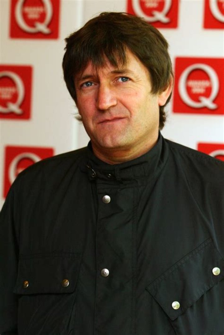 
Is Paul Heaton Gay? Age, Height, Net Worth 