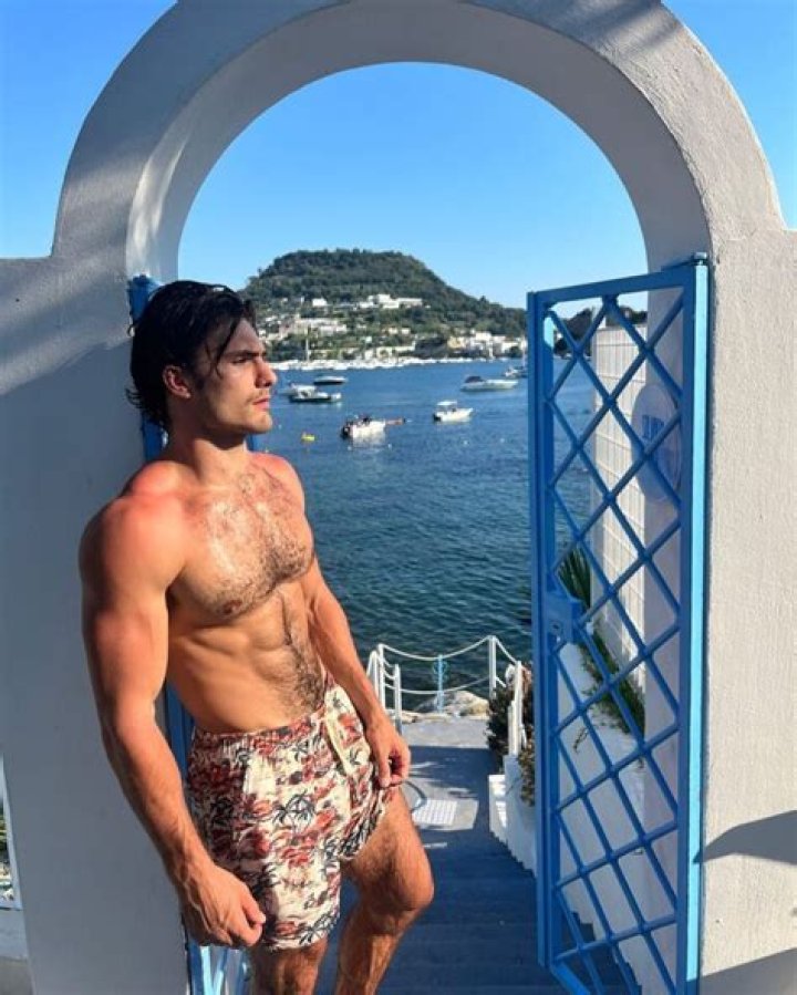 
Jake Karamol Height, Weight, Net Worth, Age, Wiki, Who, Instagram, Biography 