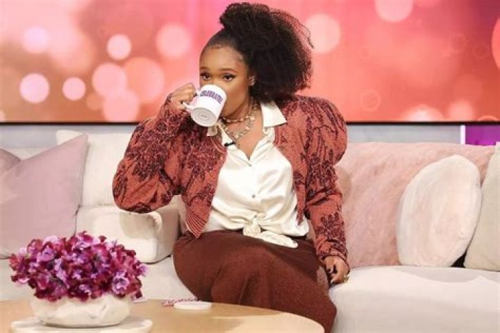 
Jennifer Hudson Tears Up Announcing Her Talk Show’s Season 2 Renewal ‘Greatest Joys of My Career’ 