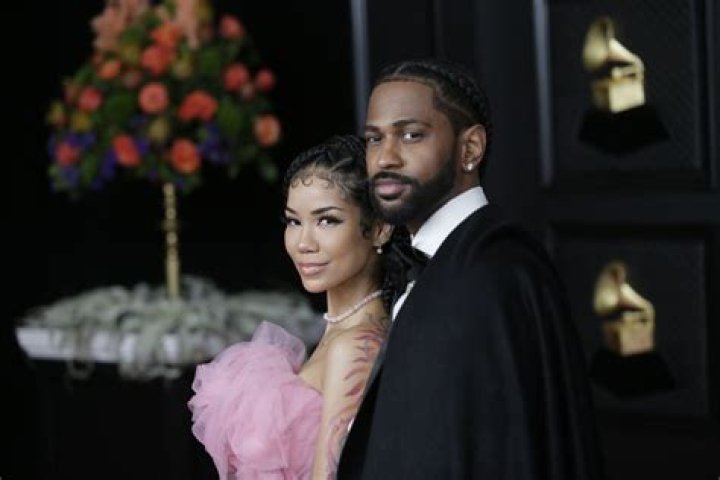 
Jhene Aiko And Big Sean Are Expecting Their First Child 