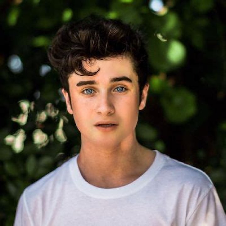 JJ Hannon Height, Weight, Net Worth, Age, Birthday, Wikipedia, Who, Nationality, Biography