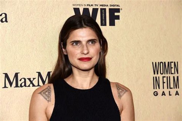 Lake Bell Height, Weight, Net Worth, Age, Birthday, Wikipedia, Who, Nationality, Biography