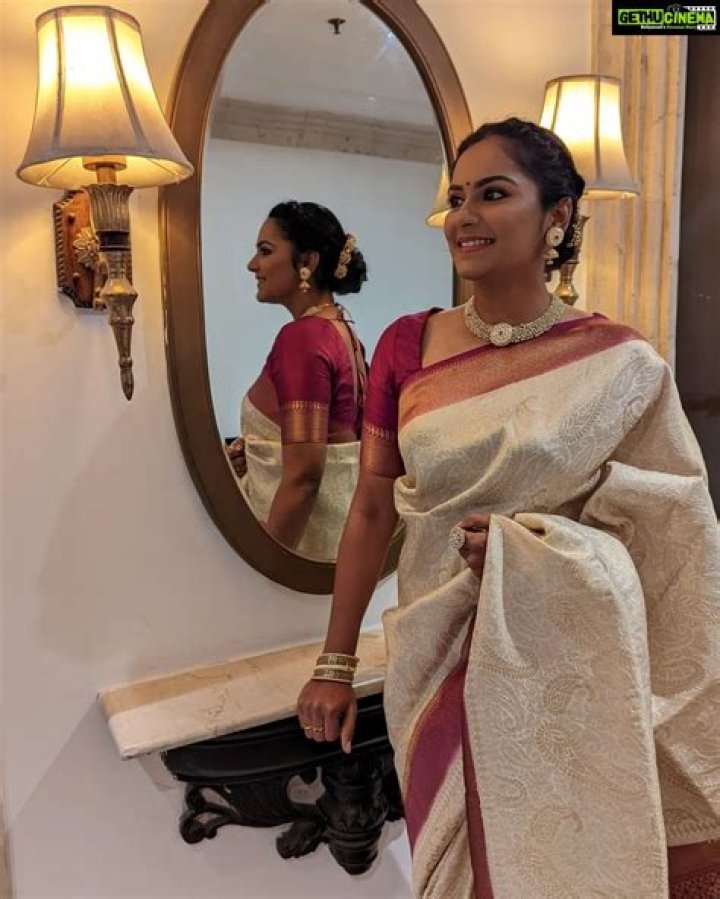 Lakshmi Priyaa Chandramouli Height, Weight, Net Worth, Age, Birthday, Wikipedia, Who, Instagram, Biography