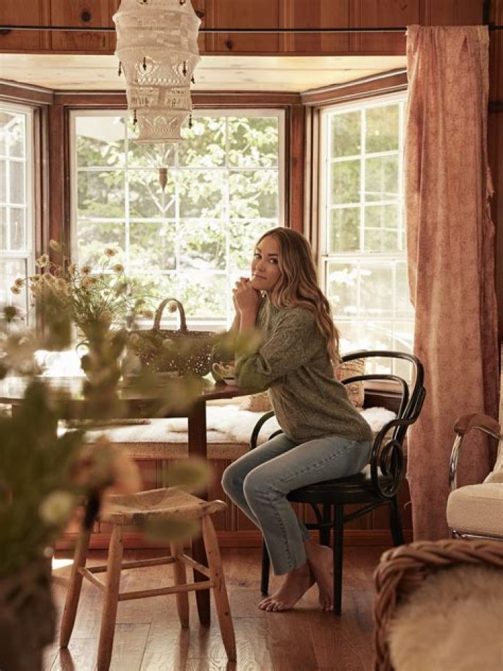 
Lauren Conrad Says Goodbye to Her Lifestyle Blog: ‘It’s Been a Tough Decision’ 