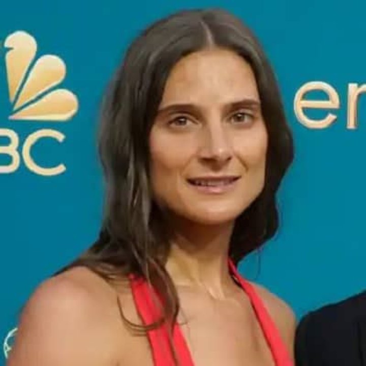 
Lauren Deleo Height, Weight, Net Worth, Age, Birthday, Wikipedia, Who, Nationality, Biography 