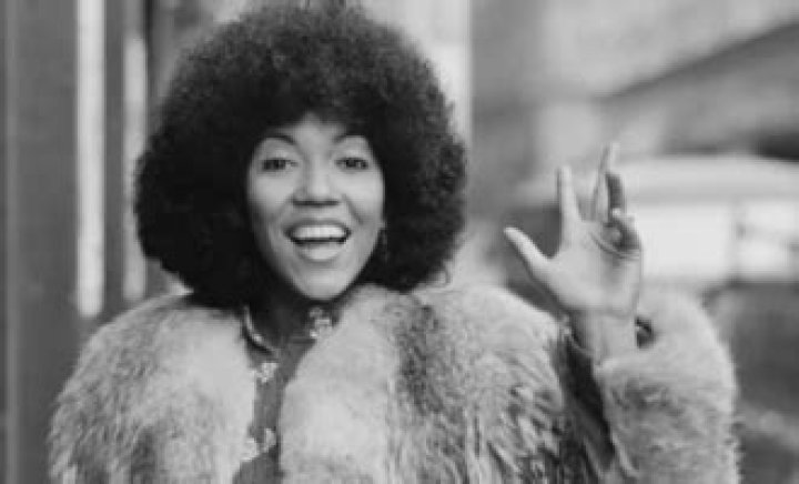 Linda Lewis Height, Weight, Net Worth, Age, Birthday, Wikipedia, Who, Nationality, Biography