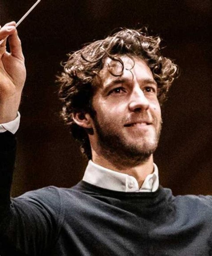 Lorenzo Viotti Height, Weight, Net Worth, Age, Birthday, Wikipedia, Who, Nationality, Biography