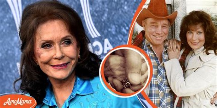 
Loretta Lynn’s Spouse Drove Her to Get Better Life for Kids — They Might Reunite in Afterlife Due to Her Beliefs 