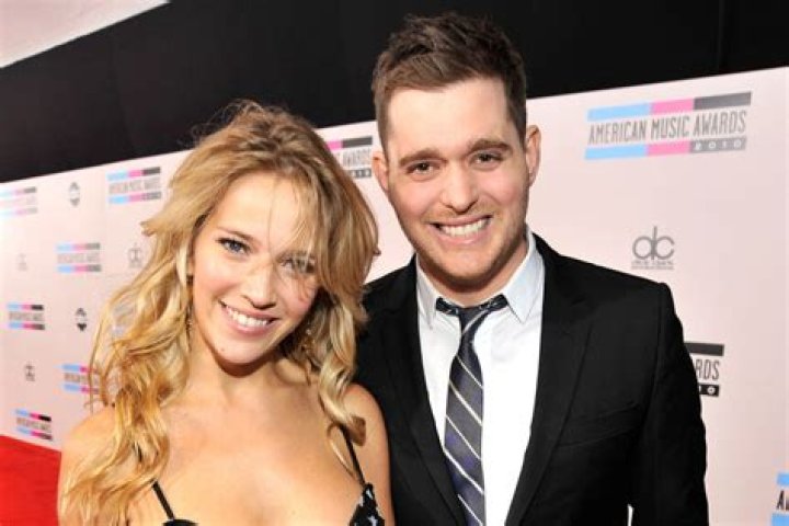 Luisana Lopilato and Husband Michael Buble Net Worth Difference, Career and Professional Earnings