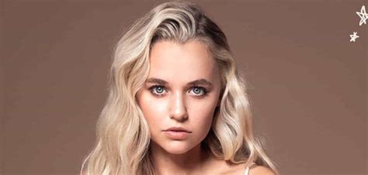 Madison Iseman Mark Height, Weight, Net Worth, Age, Birthday, Wikipedia, Who, Nationality, Biography