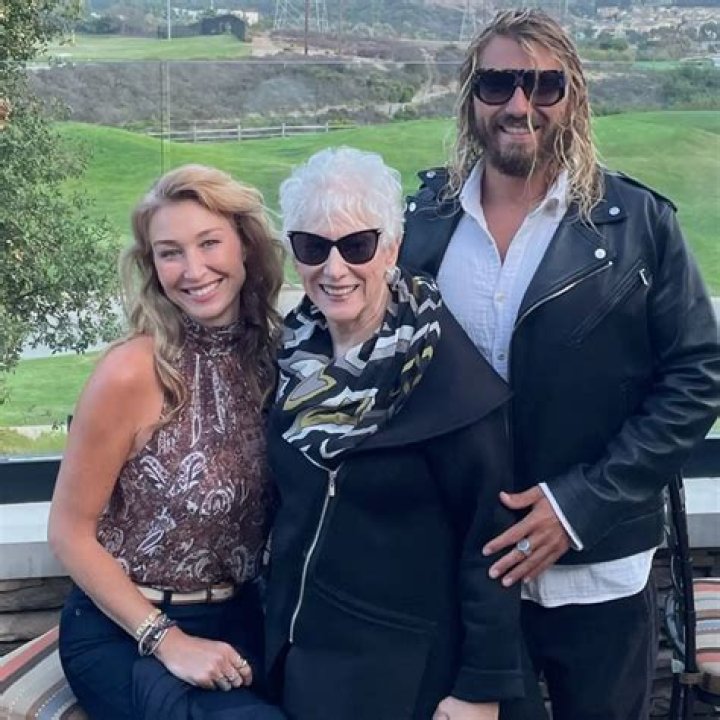 
Marielle Intveld Height, Weight, Net Worth, Age, Birthday, Wikipedia, Who, Instagram, Biography 