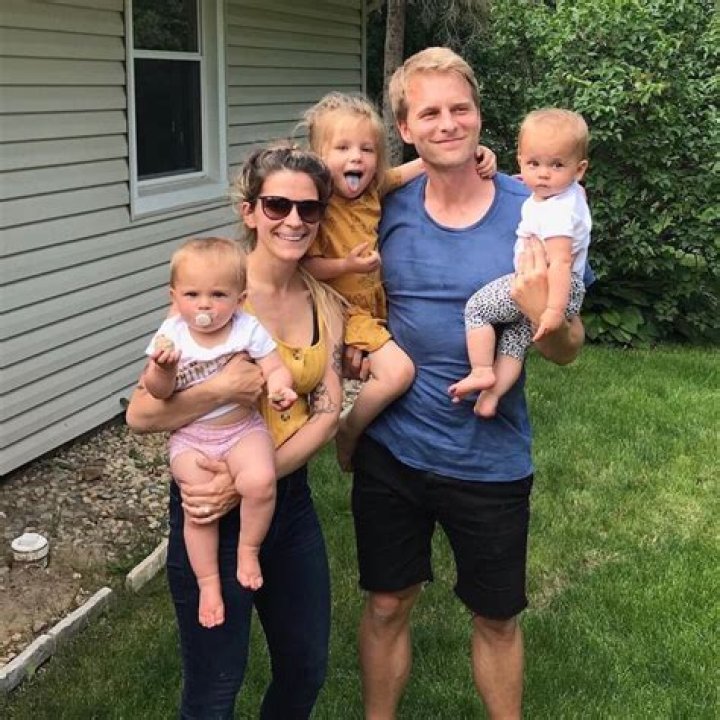 Meet Alan Longstreet Wife Scarlett Longstreet – Info On Her Age Children And Family