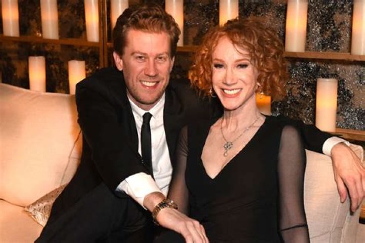 
Meet Kathy Griffin’s Husband Randy Bick, and All The Men She Dated or Married 