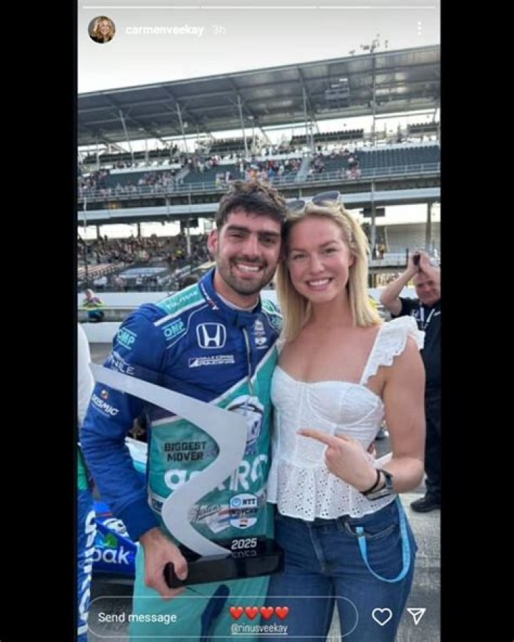 
Meet Rinus VeeKay Boxer Girlfriend Carmen De Jong, How Tall Is The Racing Driver? 