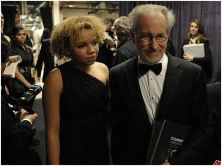 Mikaela Spielberg Height, Weight, Net Worth, Age, Birthday, Wikipedia, Who, Instagram, Biography